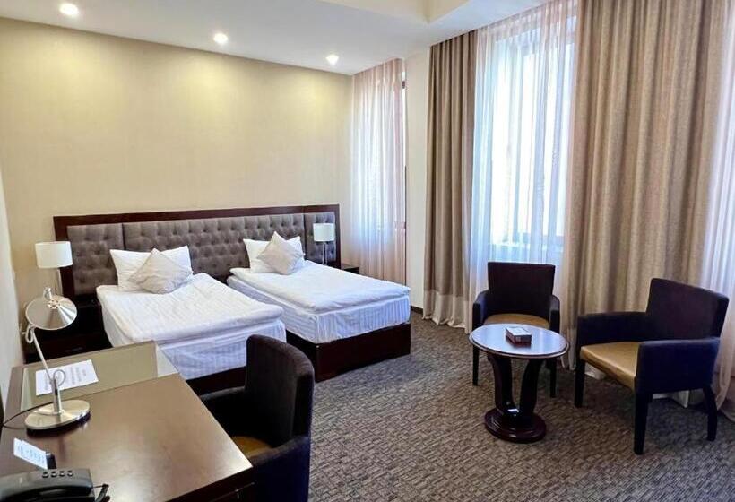 هتل Yerevan Resident