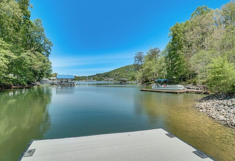 Lakefront Hiawassee Retreat W/ Dock + Hot Tub!