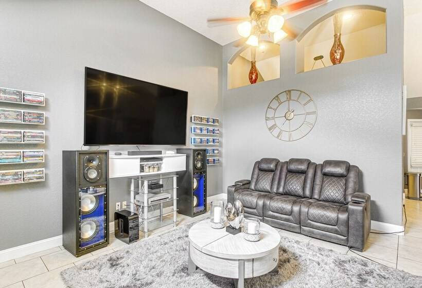 Luxe Brunswick Home ~ 14 Mi To Jekyll Island!