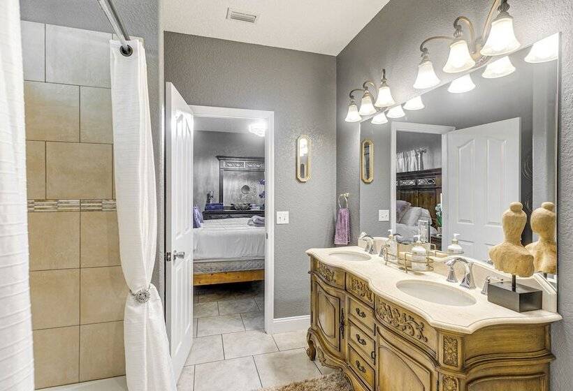 Luxe Brunswick Home ~ 14 Mi To Jekyll Island!