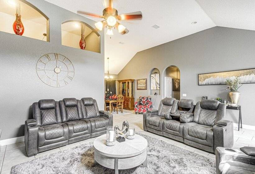 Luxe Brunswick Home ~ 14 Mi To Jekyll Island!