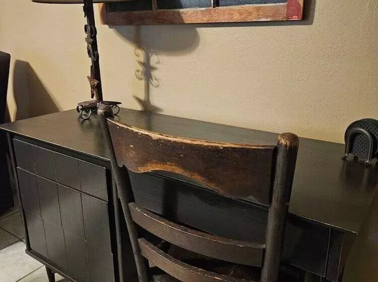 モーテル Roots Retreat