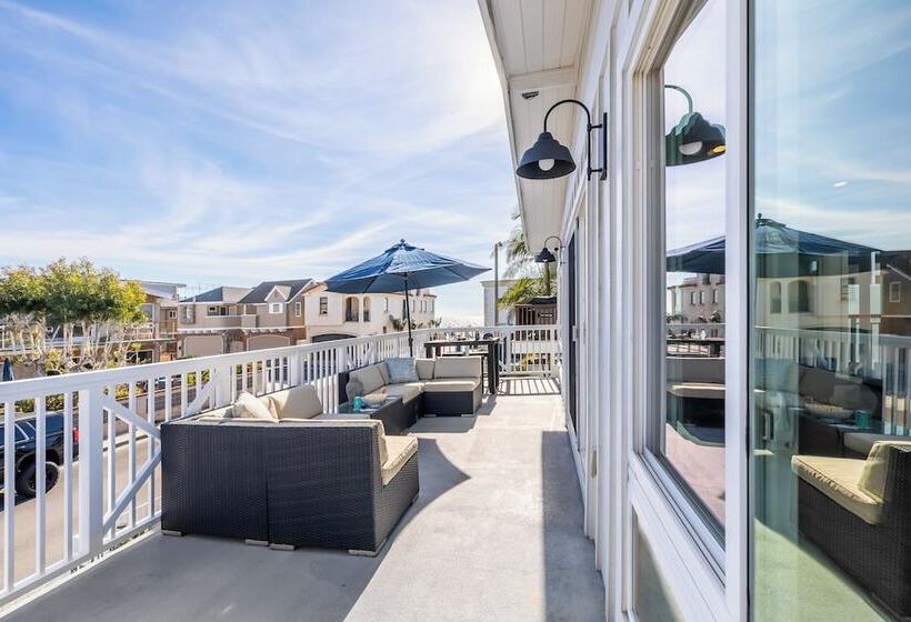 Ocean Breeze Buyout By Avantstay Steps To Beach!