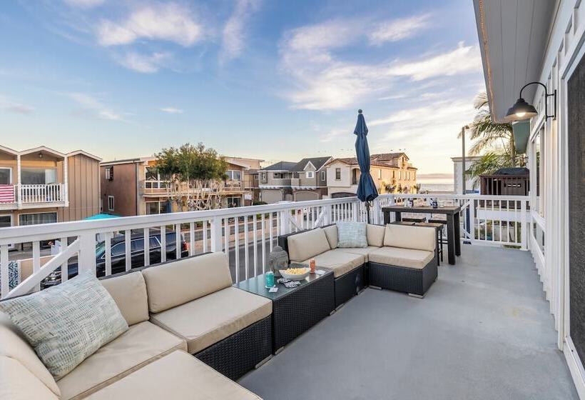 Ocean Breeze Buyout By Avantstay Steps To Beach!