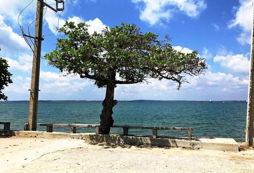 پانسیون Cadena Hostal Roberto Carlos