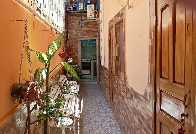 پانسیون Cadena Hostal Roberto Carlos