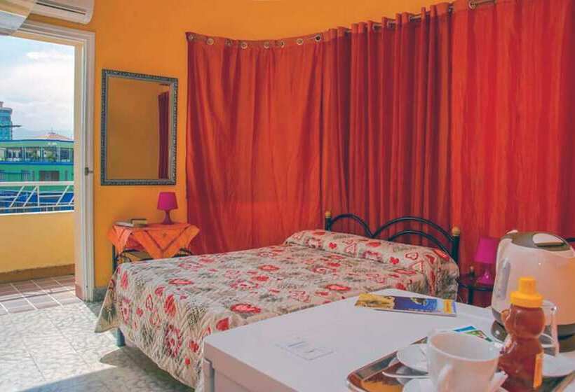 פנסיון Casa Plaza De Marte