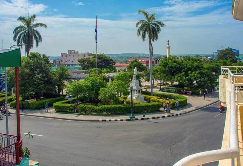 פנסיון Casa Plaza De Marte