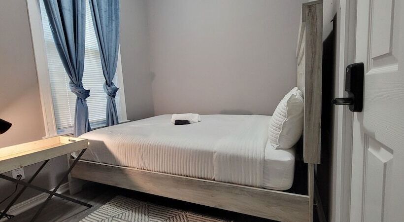 بنسيون Chicago Avenue Inn