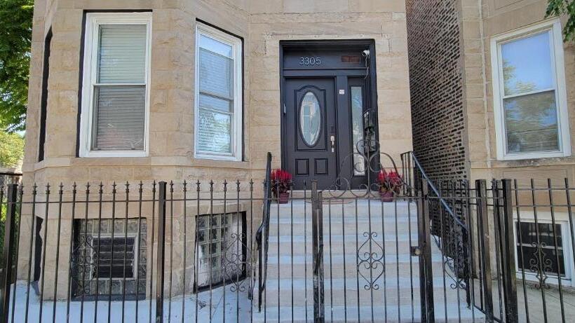 بنسيون Chicago Avenue Inn