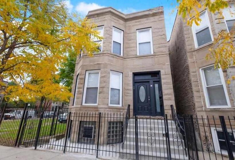 بنسيون Chicago Avenue Inn