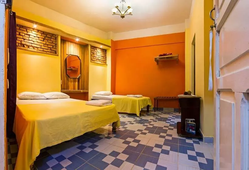 ペンション Hostal Doña Antonia