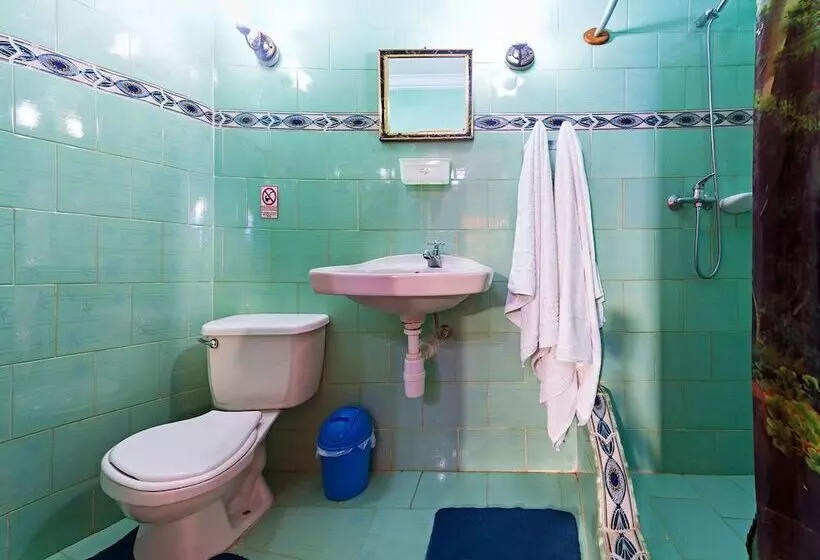 ペンション Hostal Doña Antonia
