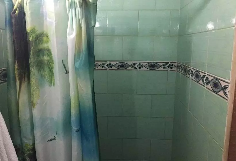 ペンション Hostal Doña Antonia