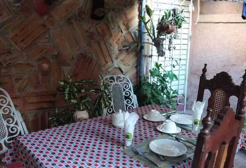 ペンション Hostal Doña Antonia