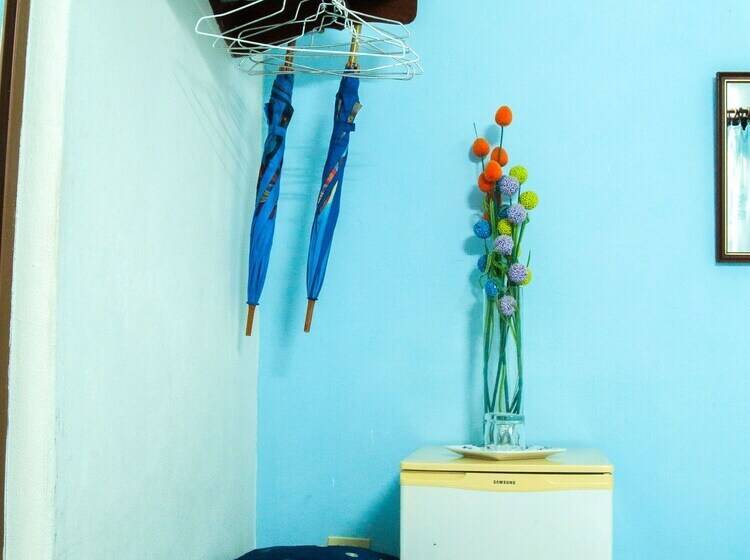 پانسیون Hostal Juventas