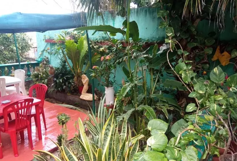 ペンション Hostal La Caridad