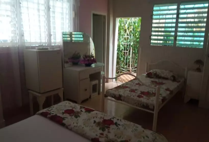 ペンション Hostal La Caridad