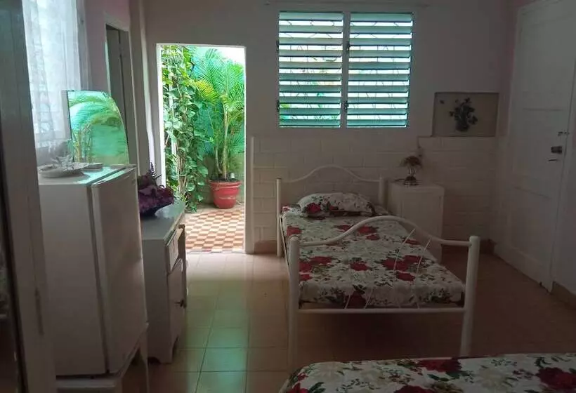 ペンション Hostal La Caridad