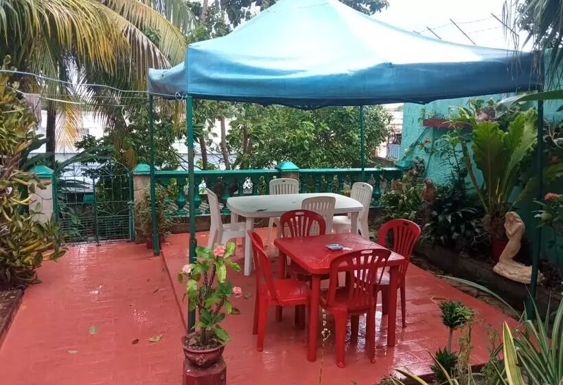 ペンション Hostal La Caridad