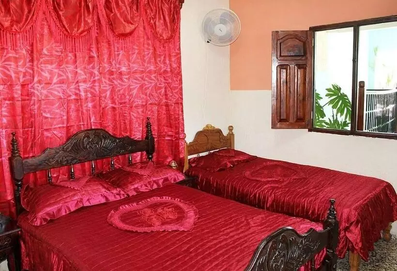 Majatalo Hostal Los Mendoza Trinidad