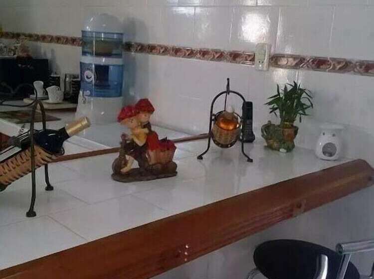 پانسیون Hostal Villa Mirty