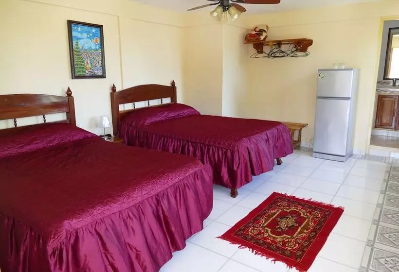 ペンション Casa Las Palmeras Baracoa