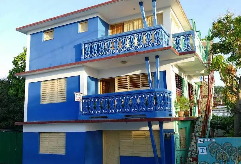 ペンション Casa Las Palmeras Baracoa