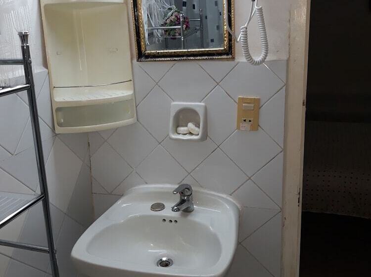 پانسیون Zaida House