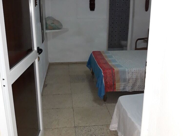 پانسیون Zaida House