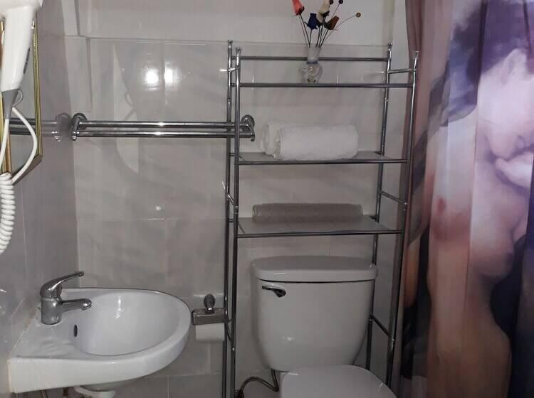 پانسیون Zaida House