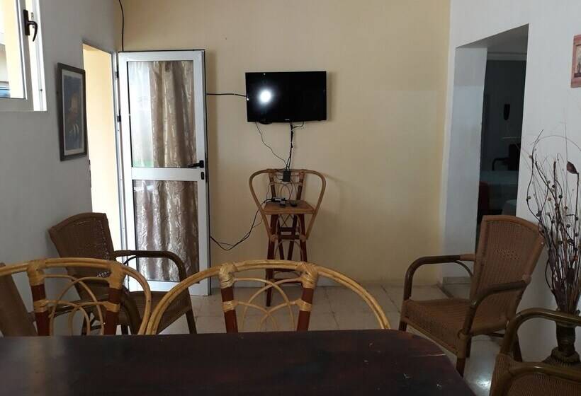 پانسیون Zaida House