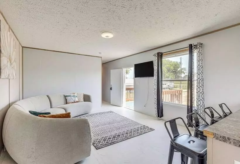 Pet Friendly Kempner Escape Near Parks & Trails!