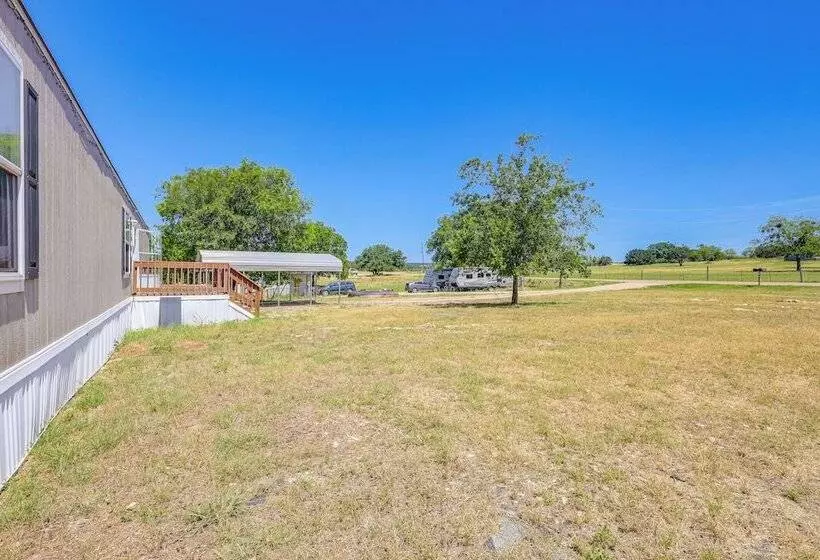 Pet Friendly Kempner Escape Near Parks & Trails!