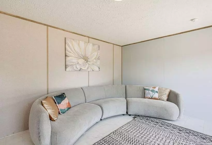 Pet Friendly Kempner Escape Near Parks & Trails!