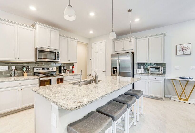 Pet Friendly Port Charlotte Home W/ Gas Grill!