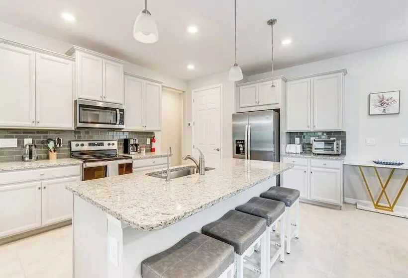 Pet Friendly Port Charlotte Home W/ Gas Grill!