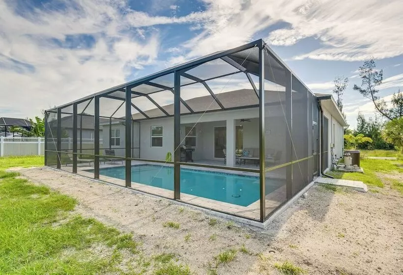 Pet Friendly Port Charlotte Home W/ Gas Grill!