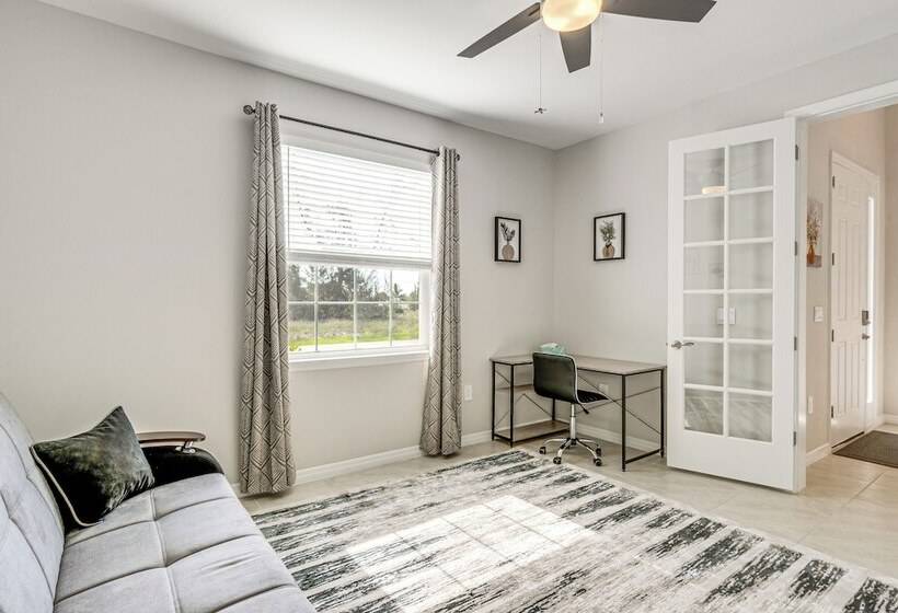 Pet Friendly Port Charlotte Home W/ Gas Grill!