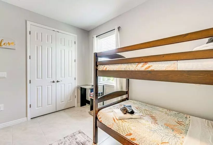 Pet Friendly Port Charlotte Home W/ Gas Grill!