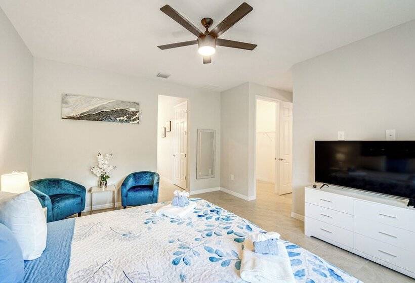 Pet Friendly Port Charlotte Home W/ Gas Grill!