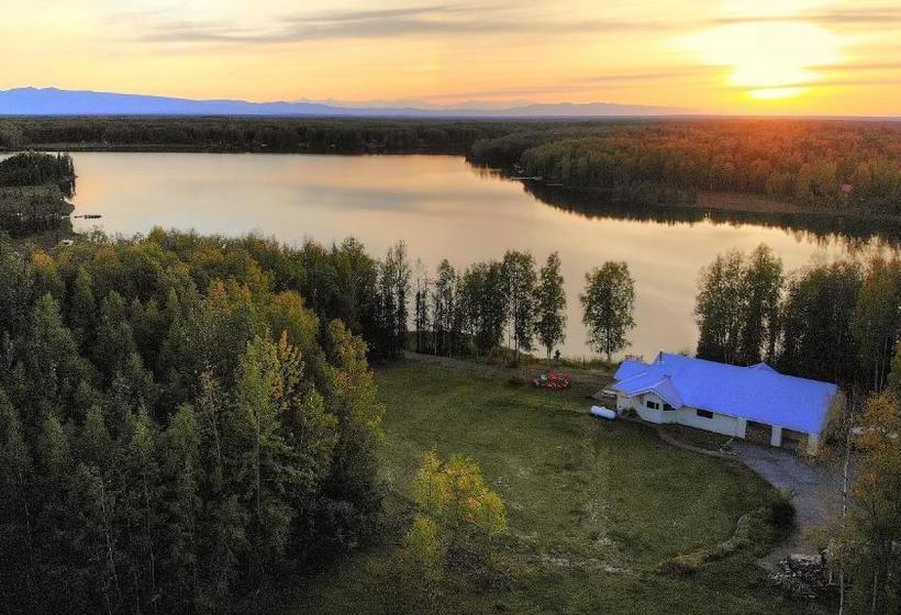 مبيت وإفطار Alaska's Heritage Lodge