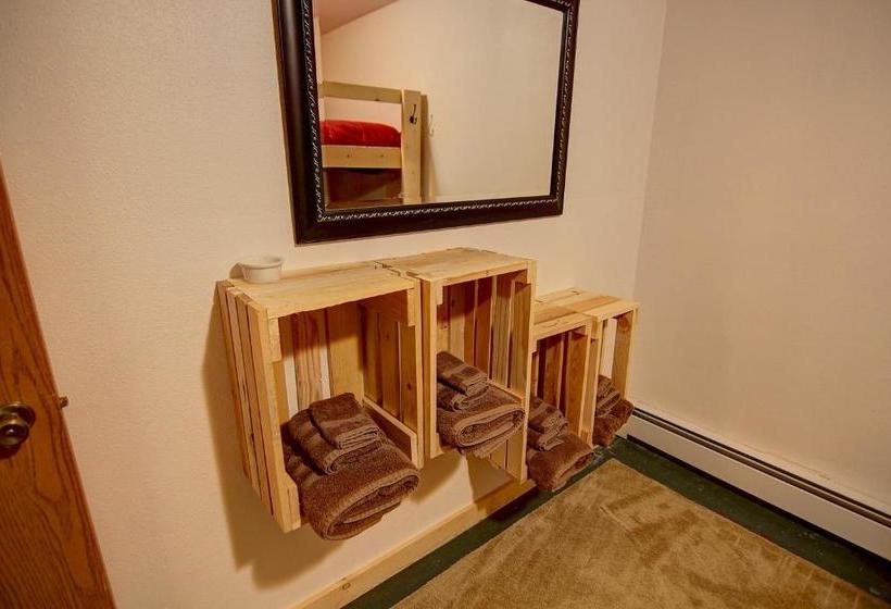 مبيت وإفطار Alaska's Heritage Lodge