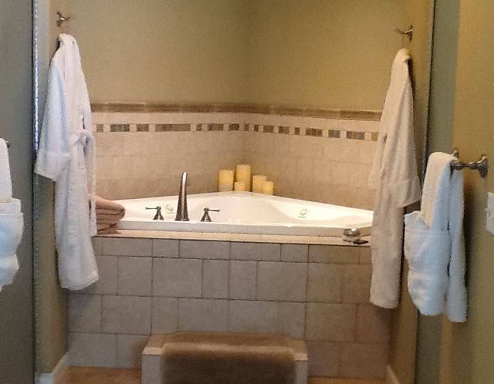 住宿加早餐  Inn At The Lake