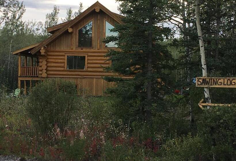 צימר Sawing Logzz Cabin