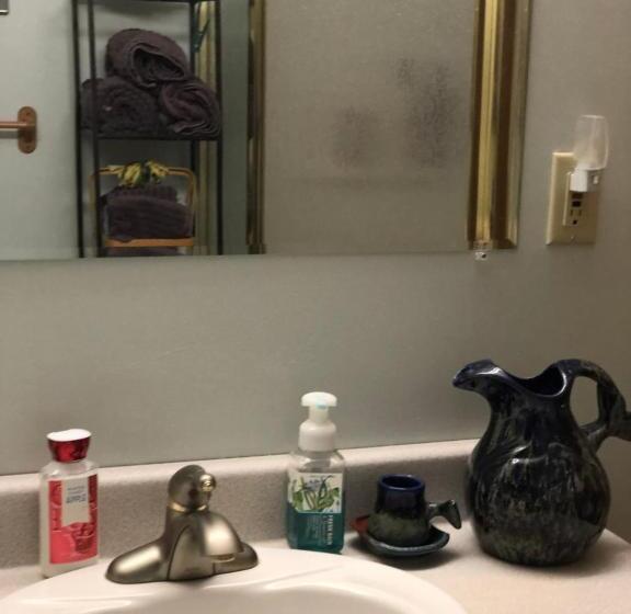 צימר Sawing Logzz Cabin