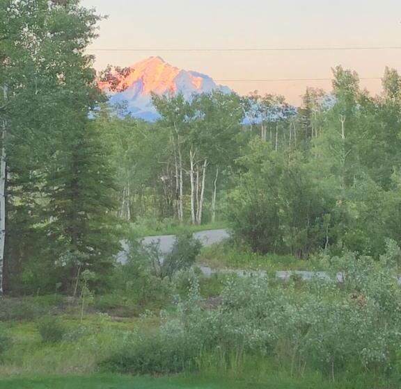 צימר Sawing Logzz Cabin