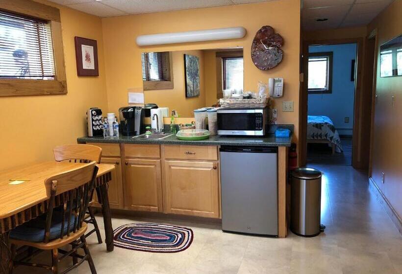 צימר Sawing Logzz Cabin