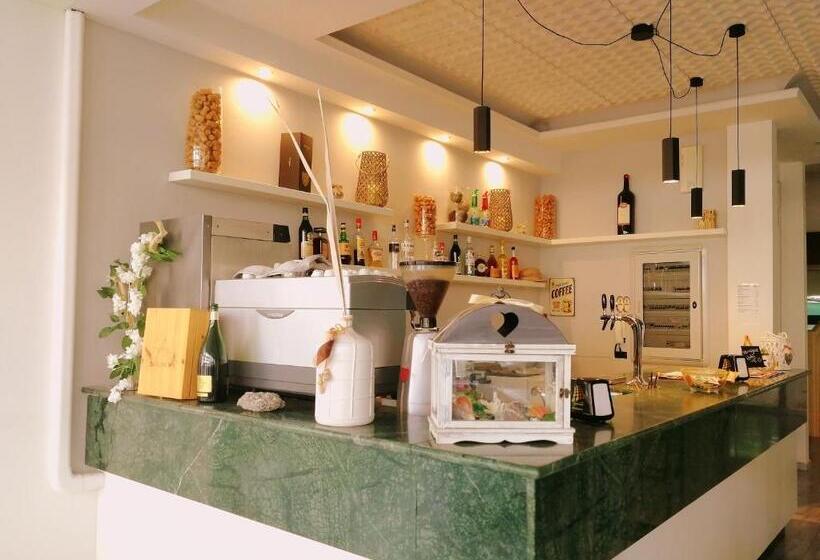 فندق Atmosfere Beach