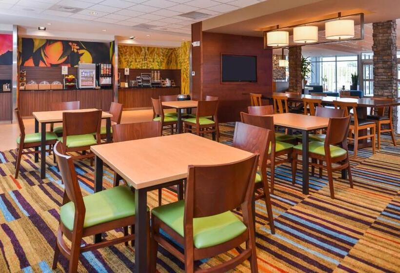 فندق Fairfield Inn & Suites By Marriott St. Joseph